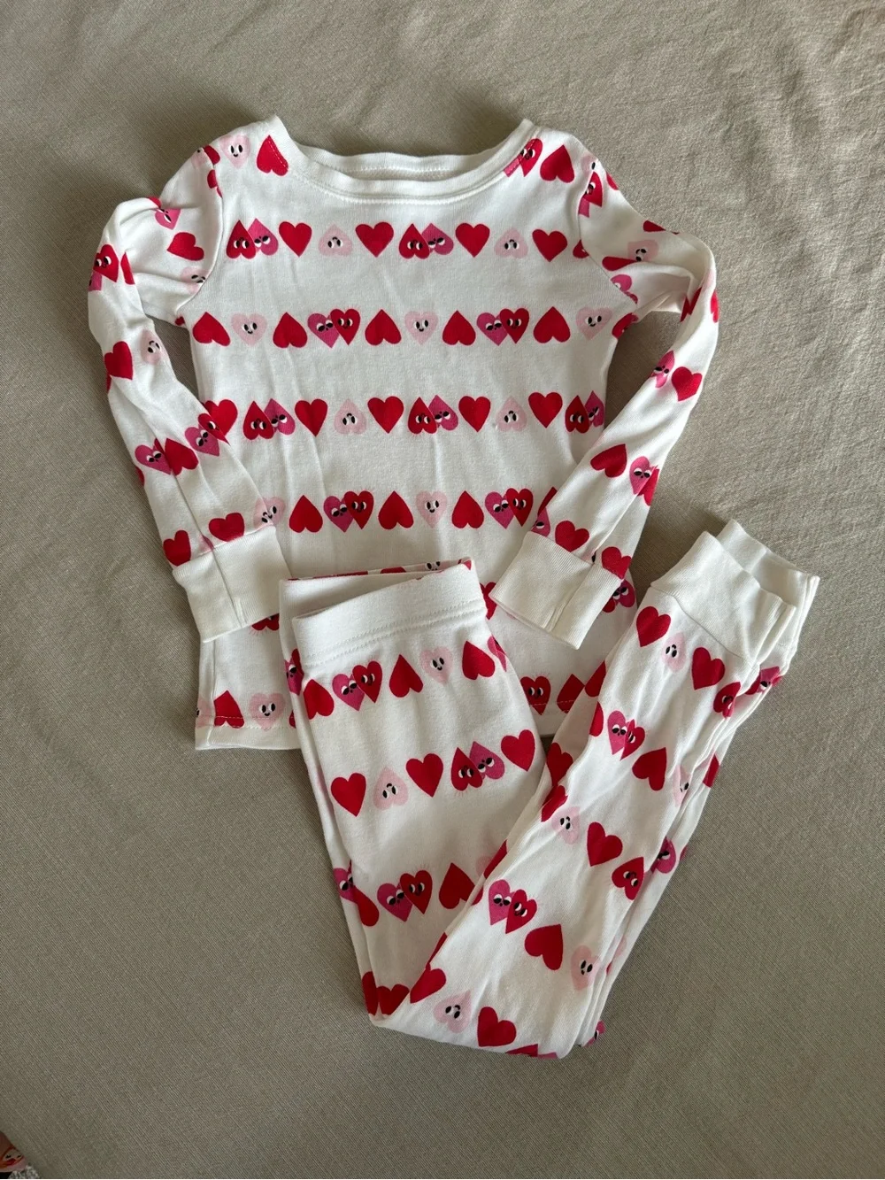 Old Navy Valentines Hearts Pajamas